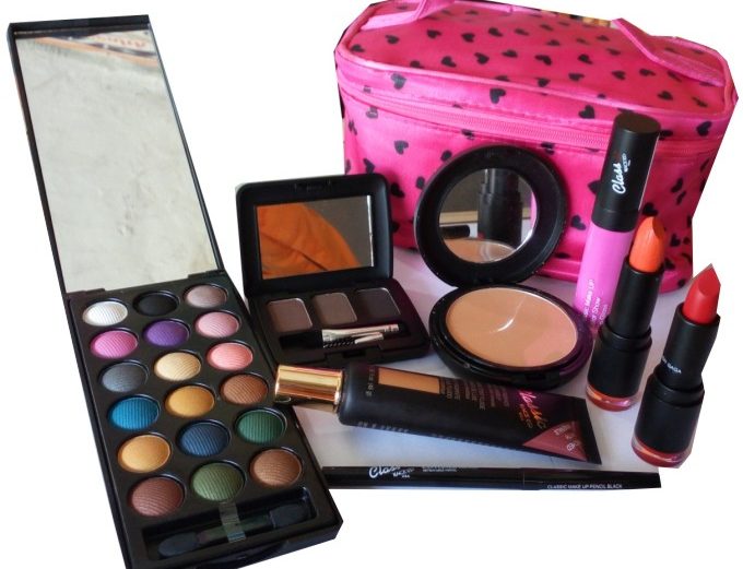 Classic Makeup Complete Kit with Free Makeup Bag