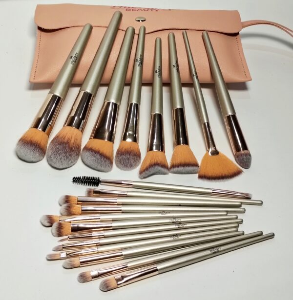 PhilAdore Beauty 20 Pieces Luxe Brush Set - Image 2