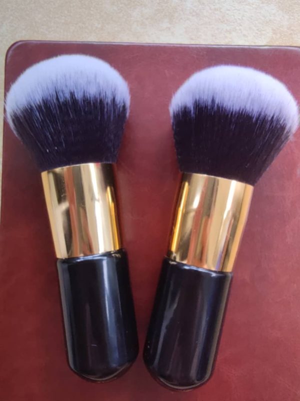 Powder Brush - Unbranded
