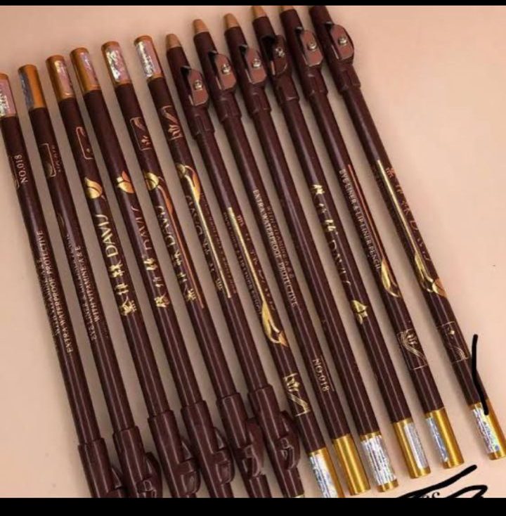 Davies Eyebrow Pencil