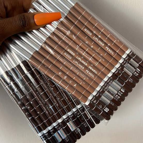 Davies Wood Eyebrow Pencil - Image 2