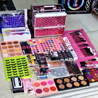 Complete Professional Artist Makeup Kit - Collection A