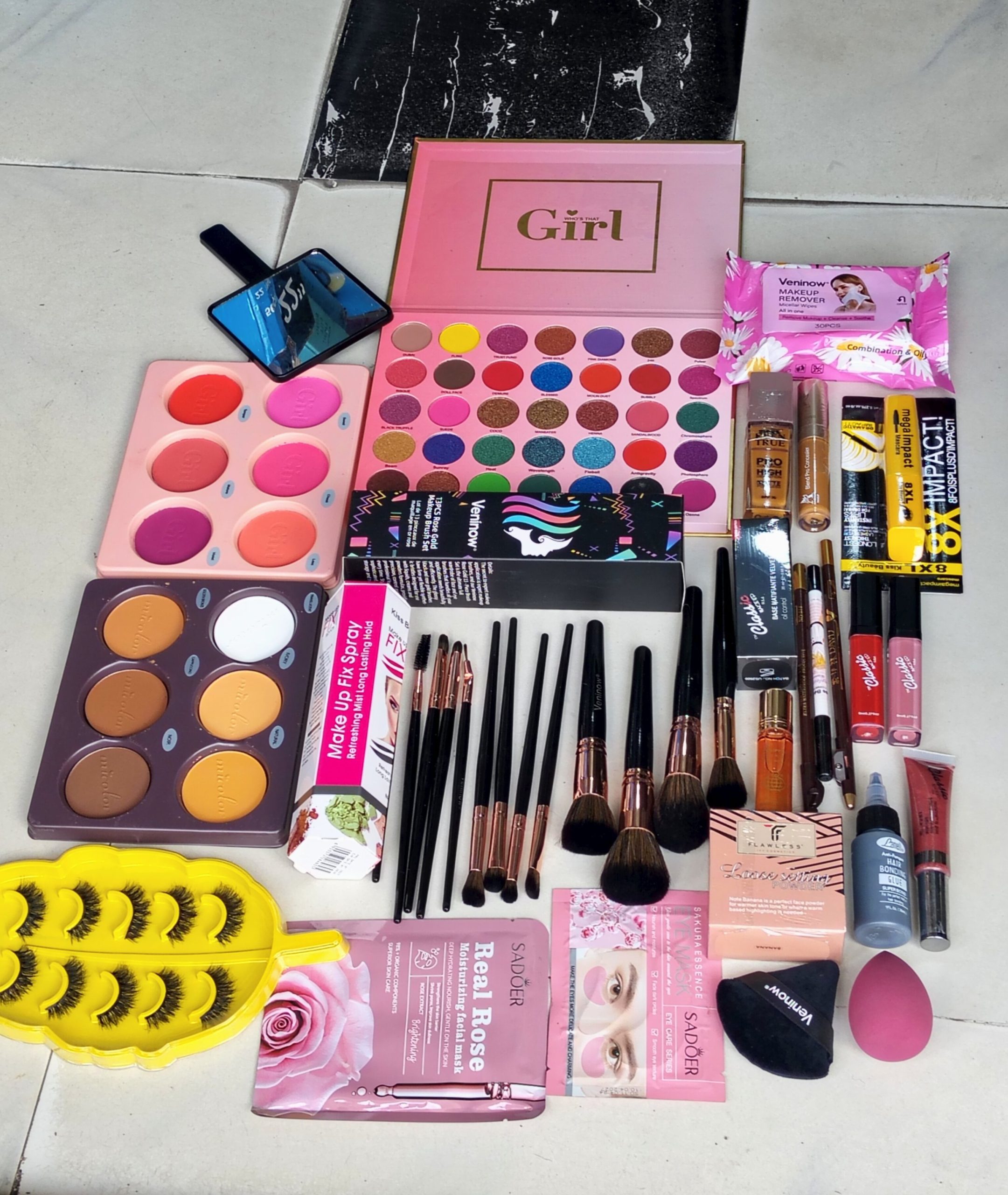Diva Personal Makeup Kit + Free Shipping and Makeup Bag - Image 2