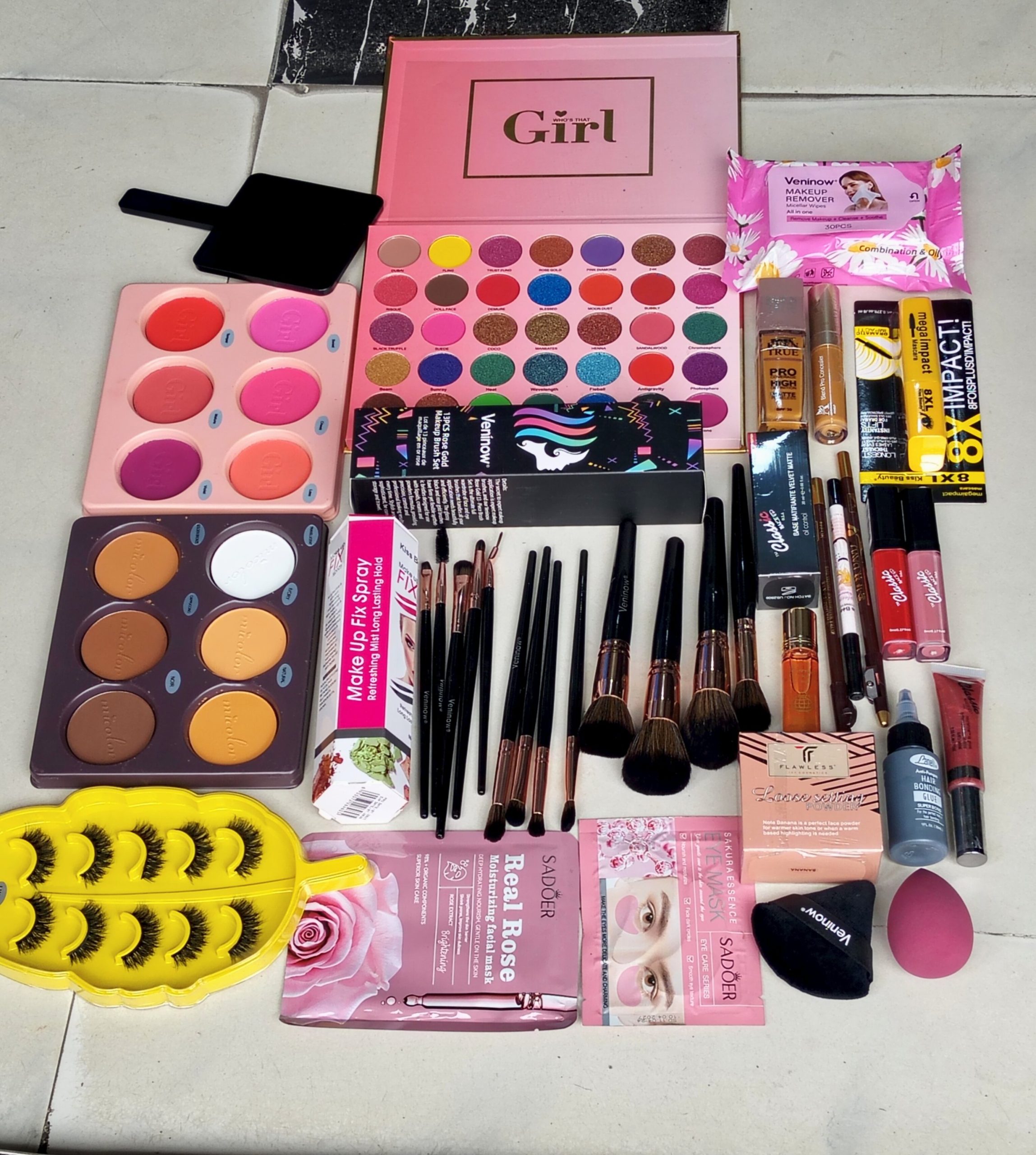 Diva Personal Makeup Kit + Free Shipping and Makeup Bag